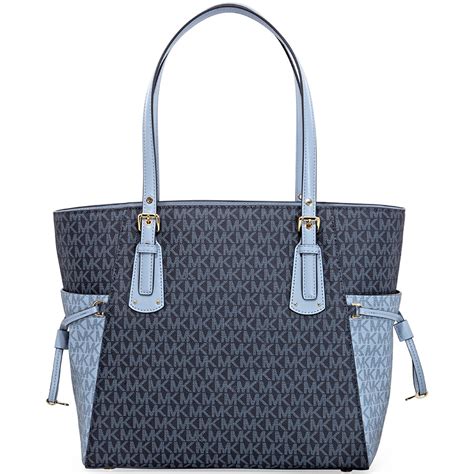 michael kors voyager blue